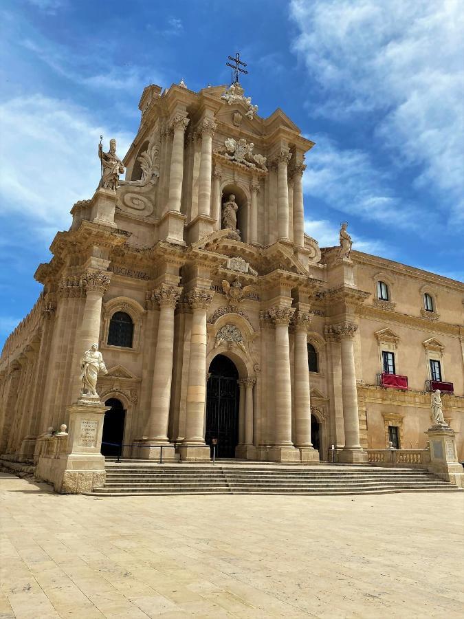 Crocefisso Suite -Ortigia Сиракузы Экстерьер фото